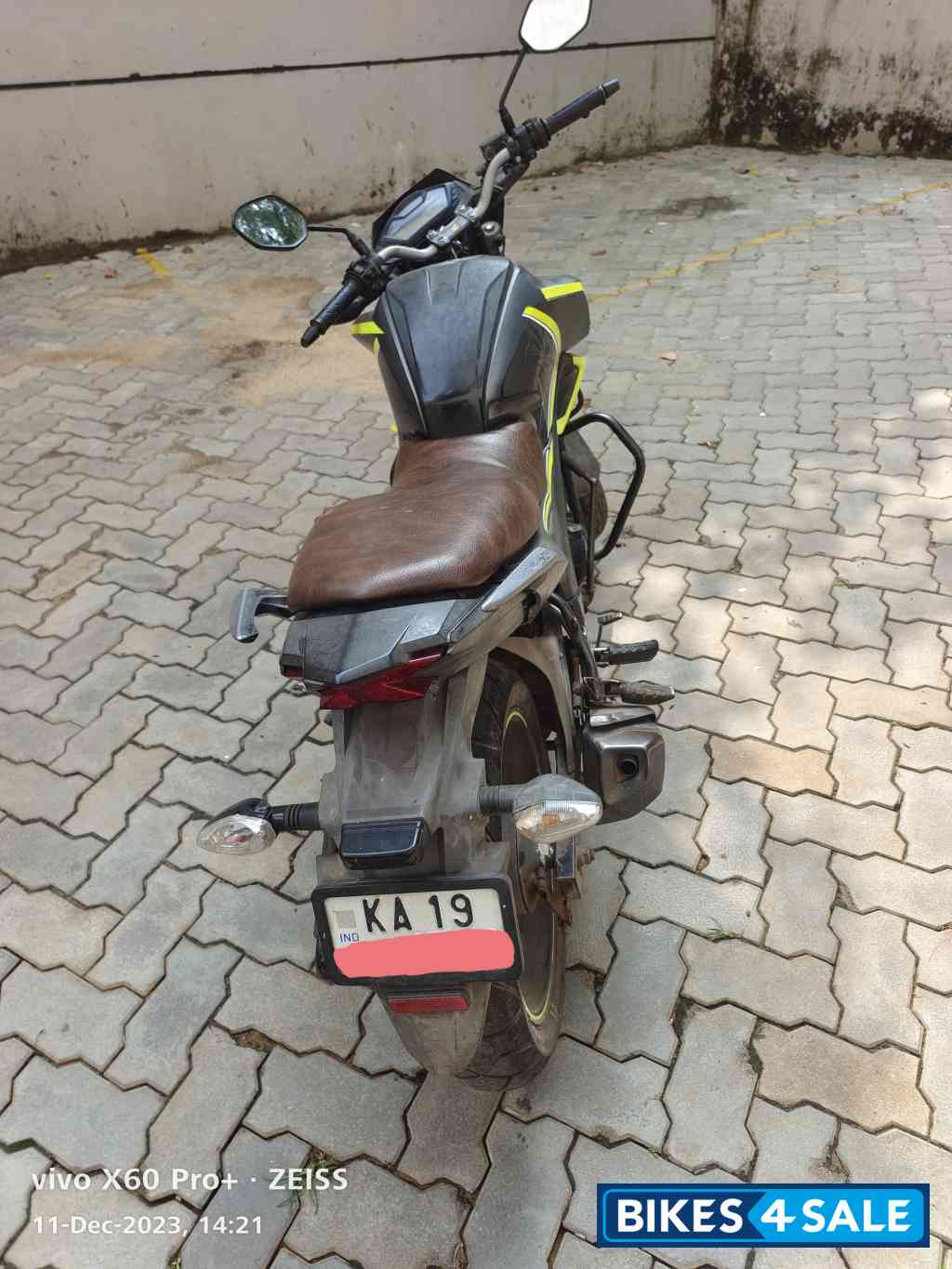 Green Honda CB Hornet 160R Green Honda CB Hornet 160R