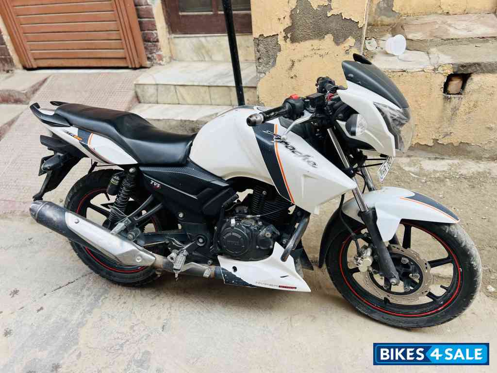 TVS Apache RTR 160 TVS Apache RTR 160