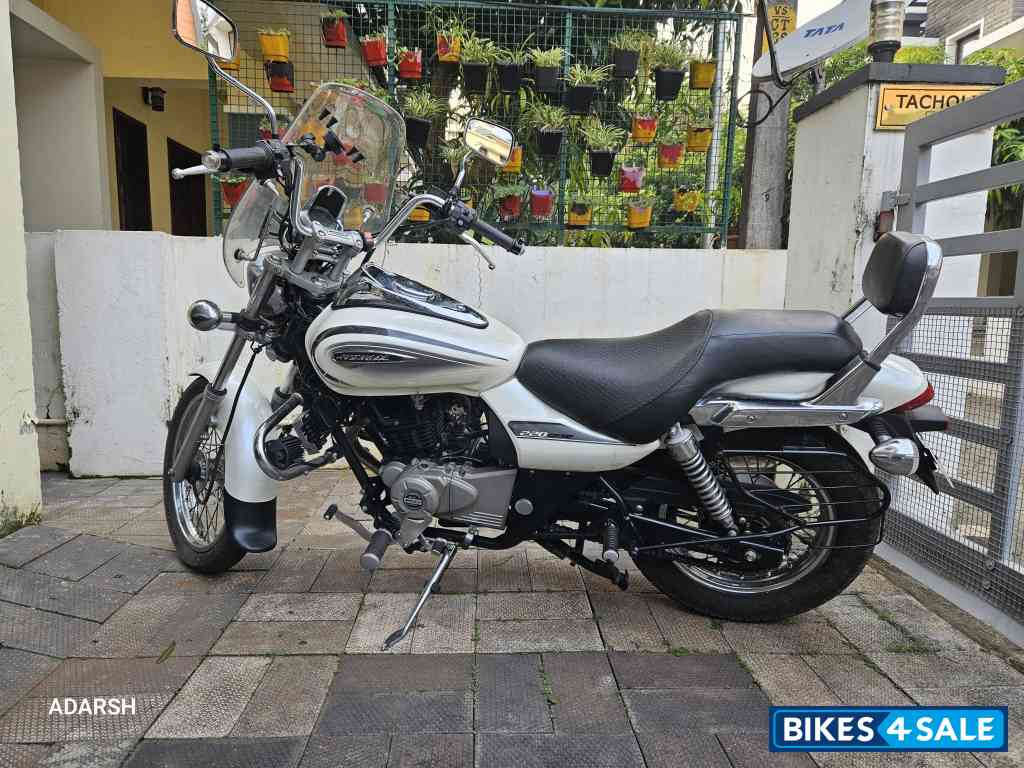 Bajaj Avenger Cruise 220