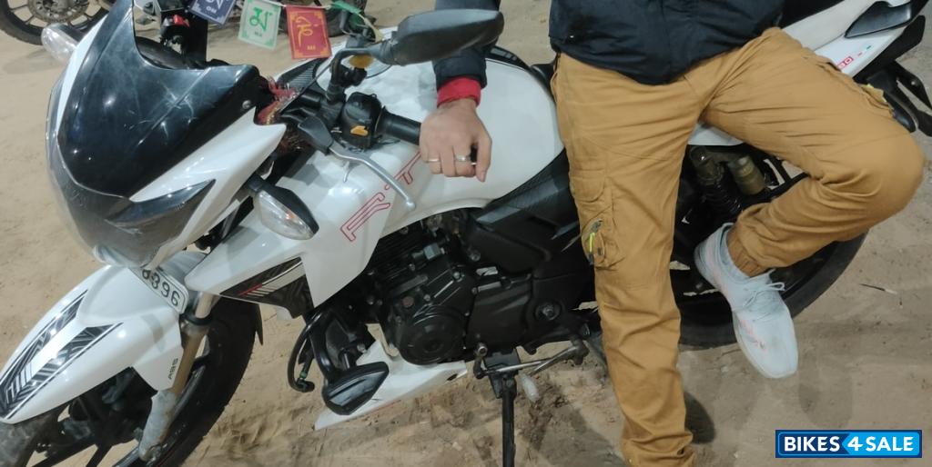 TVS Apache RTR 180 ABS TVS Apache RTR 180 ABS