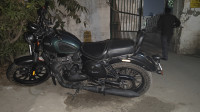 Yezdi Roadster Dark 2022 Model