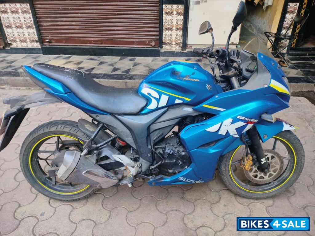 Suzuki Gixxer SF Suzuki Gixxer SF