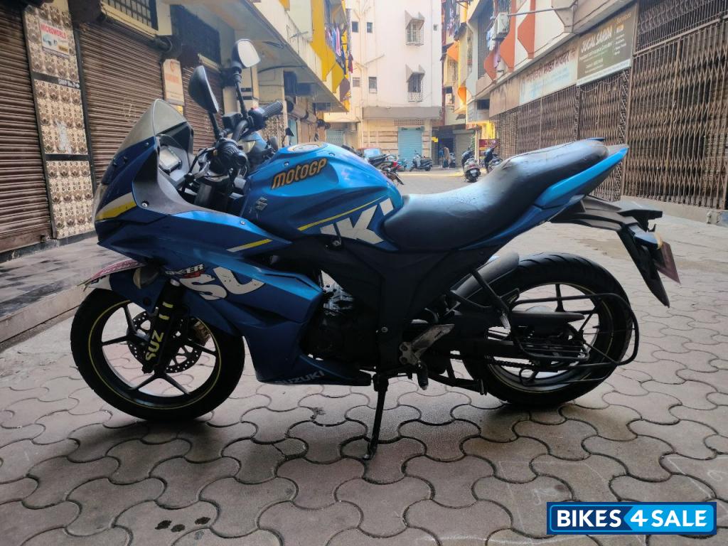 Suzuki Gixxer SF Suzuki Gixxer SF