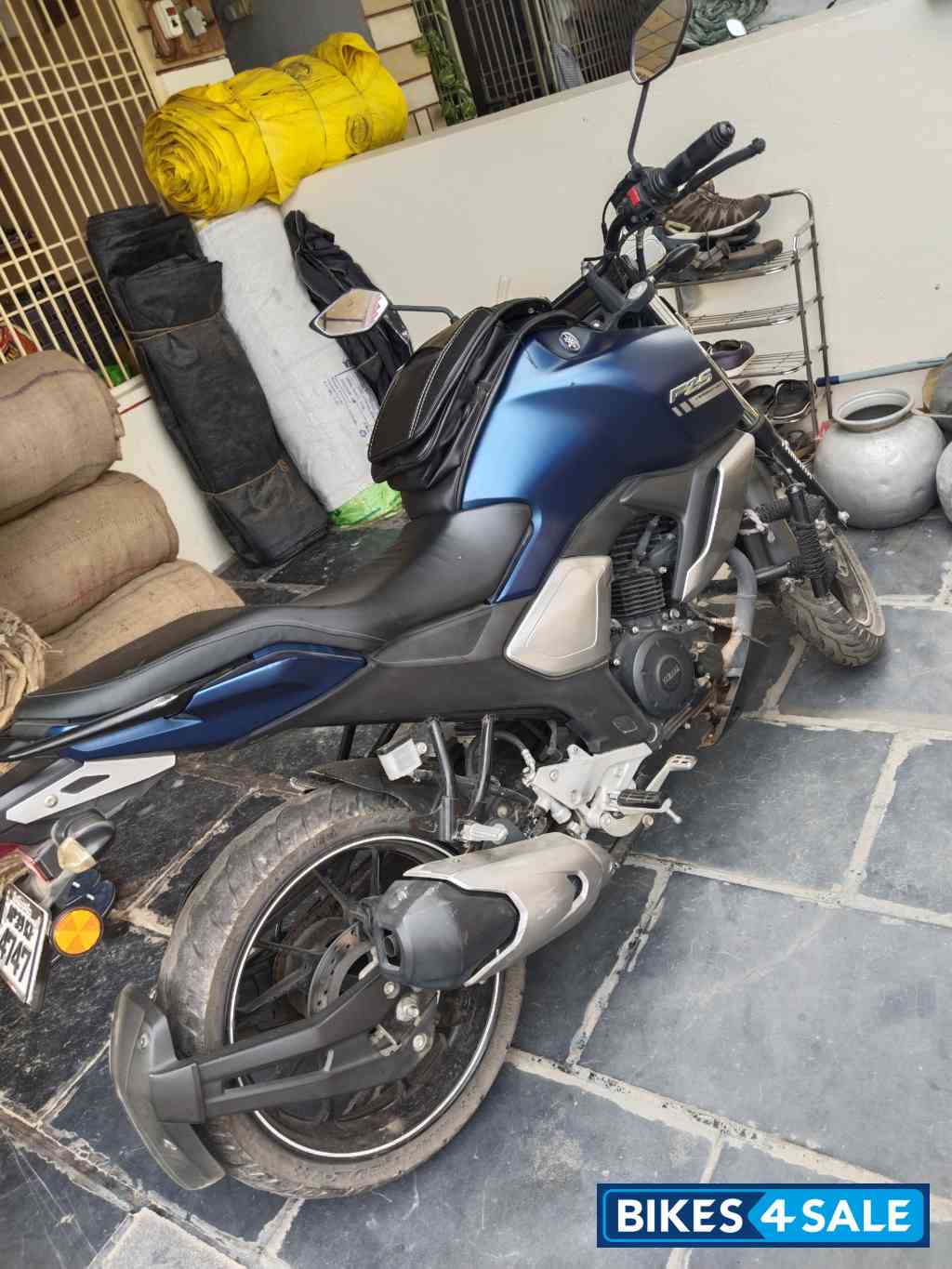 Matt Blue Yamaha FZ-S FI V3 Matt Blue Yamaha FZ-S FI V3