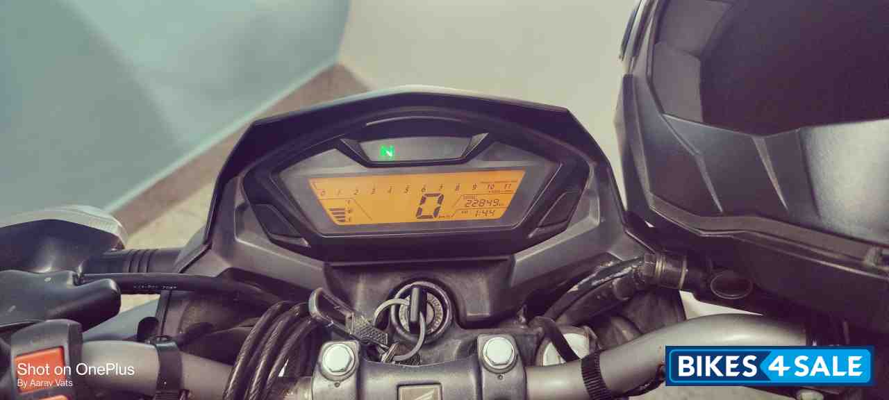 Grey Green Honda CB Hornet 160R ABS Grey Green Honda CB Hornet 160R ABS