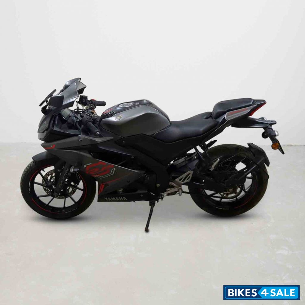 Yamaha YZF R15 V3