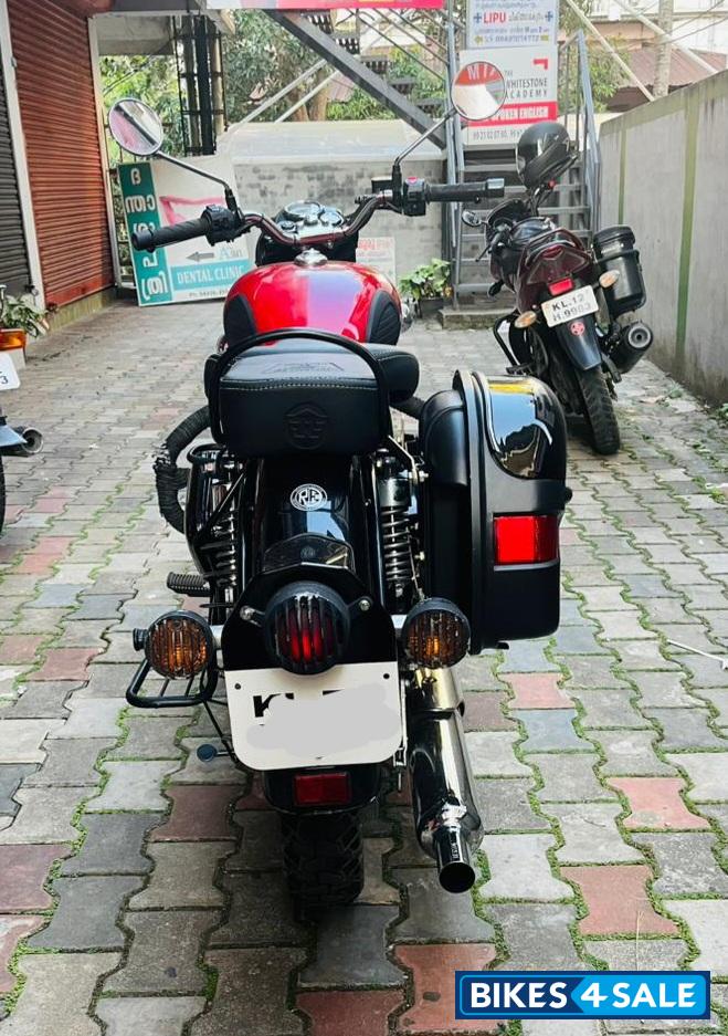 Red Royal Enfield Classic 350 Redditch Red Red Royal Enfield Classic 350 Redditch Red