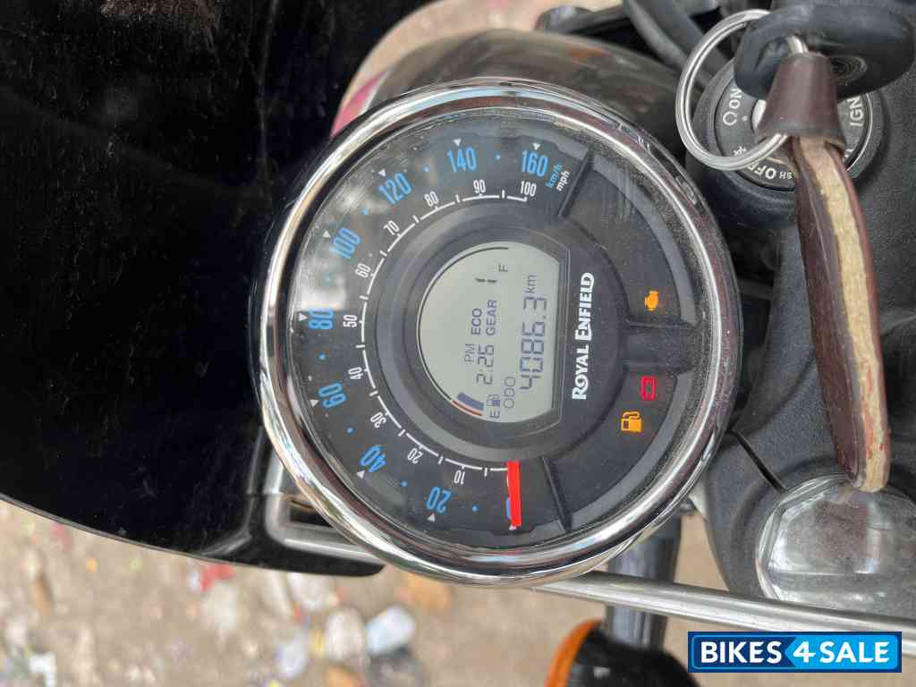 Royal Enfield Meteor 350 Stellar Royal Enfield Meteor 350 Stellar