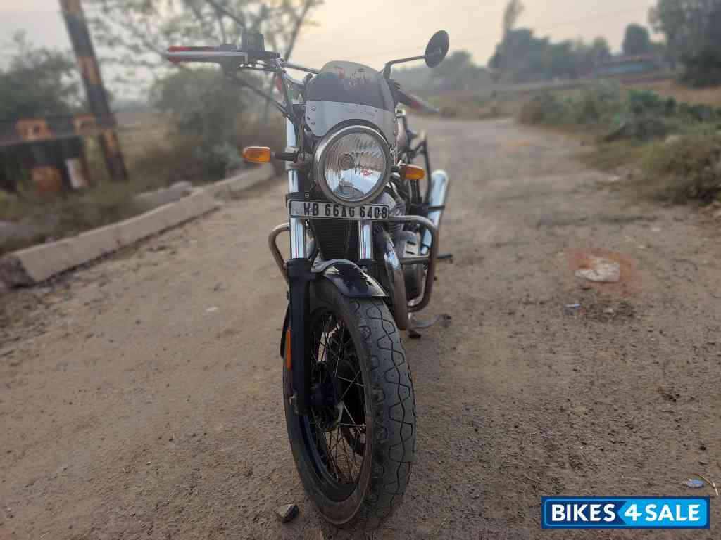 Red Black Royal Enfield Interceptor 650 Twin Red Black Royal Enfield Interceptor 650 Twin