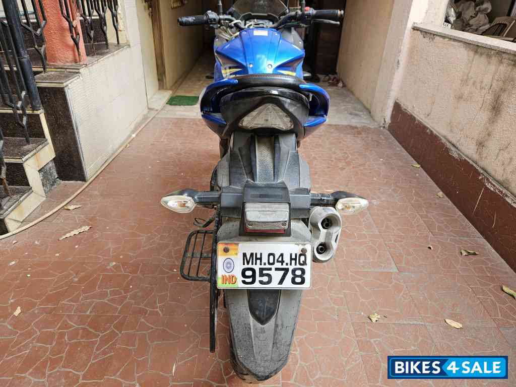 Blue Suzuki Gixxer SF Fi Blue Suzuki Gixxer SF Fi