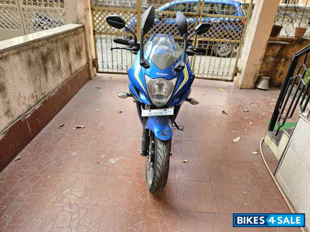 Blue Suzuki Gixxer SF Fi Blue Suzuki Gixxer SF Fi