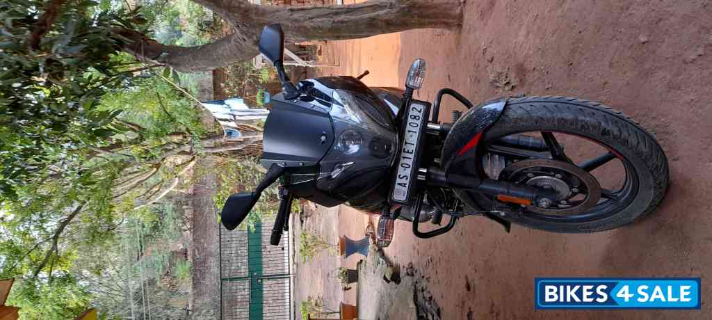 Bajaj Pulsar 220F Bajaj Pulsar 220F