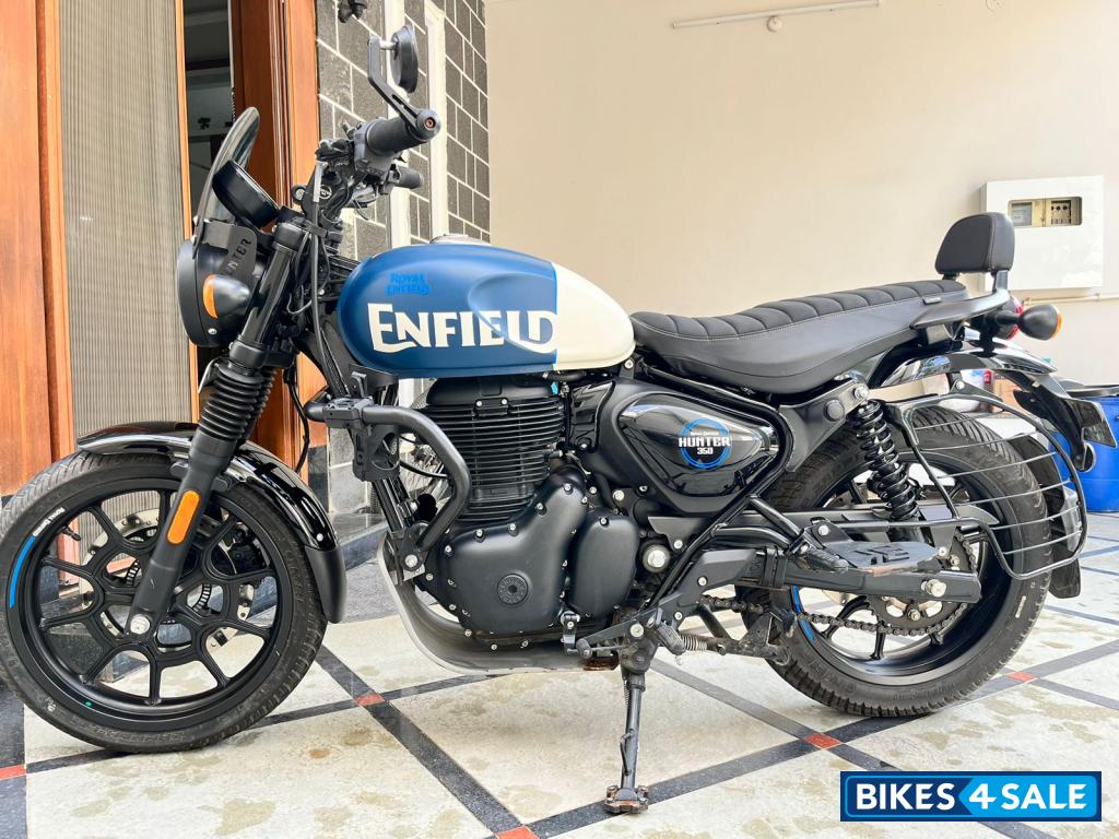 Blue Royal Enfield Hunter 350 Metro Blue Royal Enfield Hunter 350 Metro