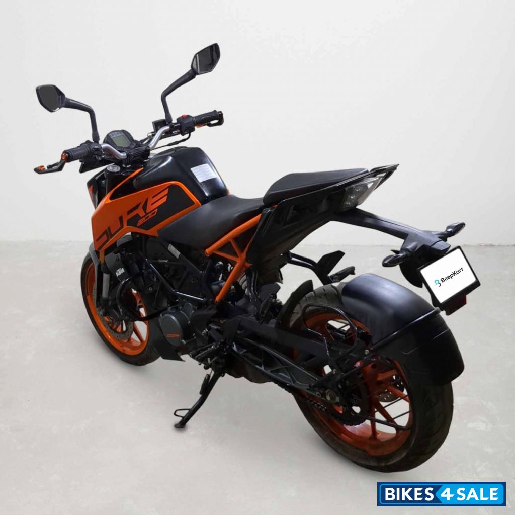 KTM Duke 200