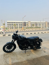 Jawa 42 Dual Channel ABS AllStar Black 2021 Model