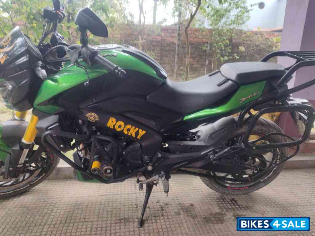 Green Bajaj Dominar 400 Disc Green Bajaj Dominar 400 Disc
