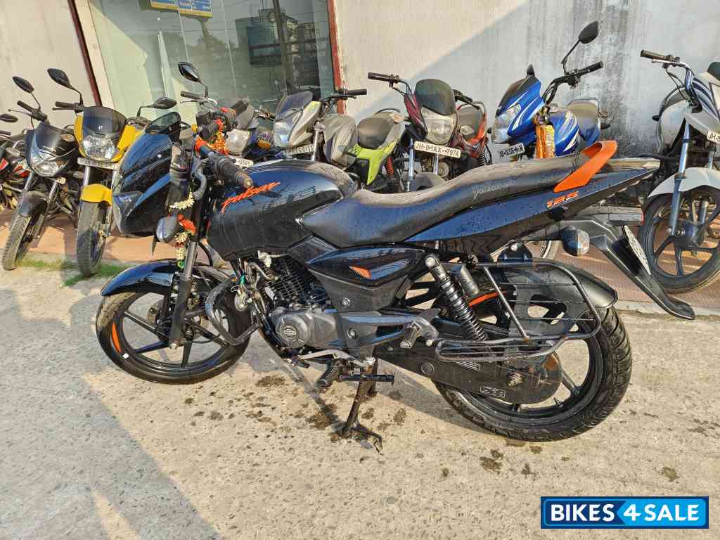 Bajaj Pulsar 125