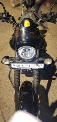 Black Bajaj Avenger Street 160 BS6