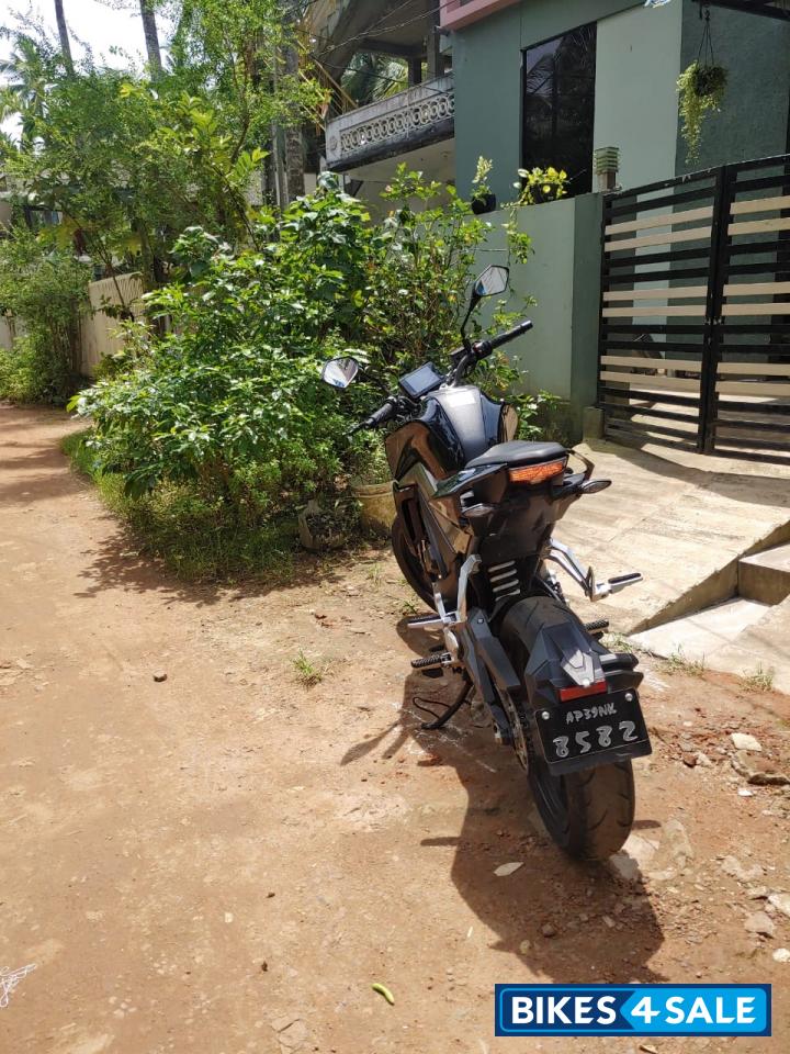 CFMoto 300NK CFMoto 300NK