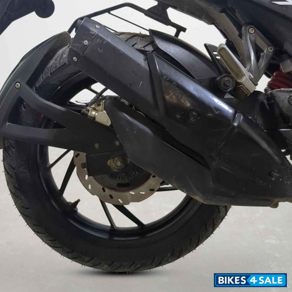 TVS Apache RTR 200 4V