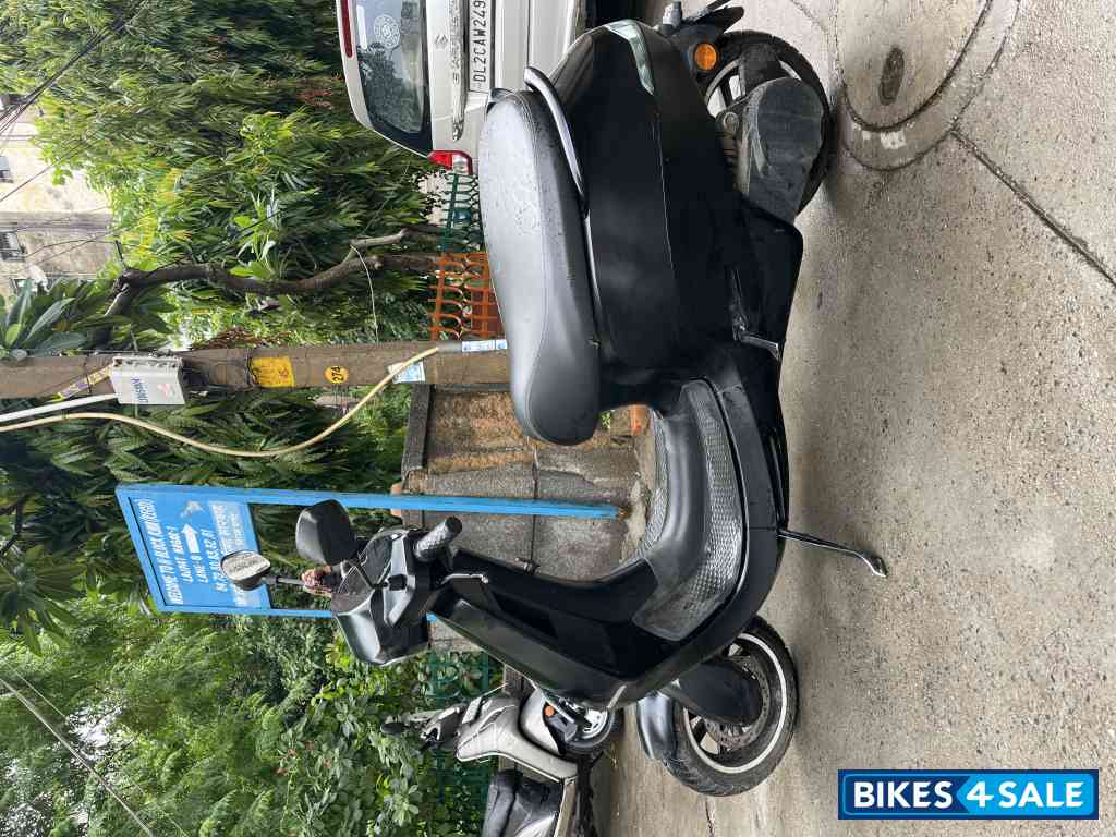 Ola S1 Pro Ola S1 Pro