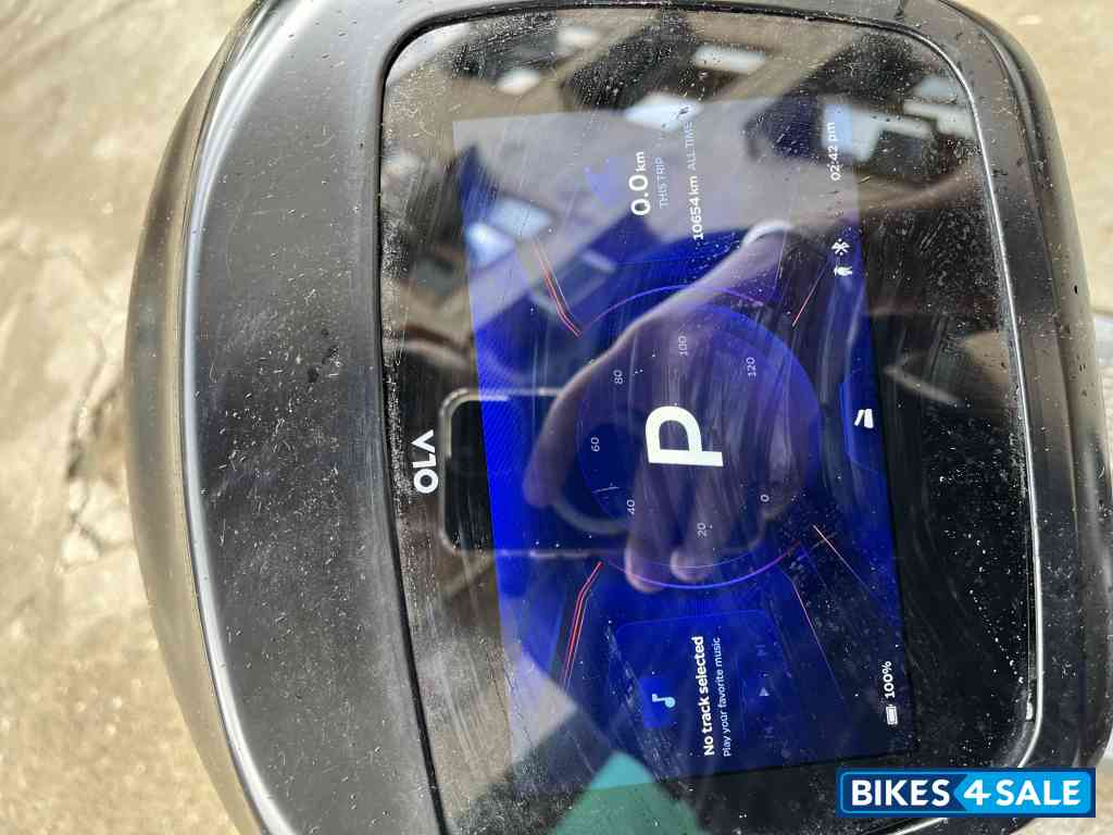 Ola S1 Pro Ola S1 Pro