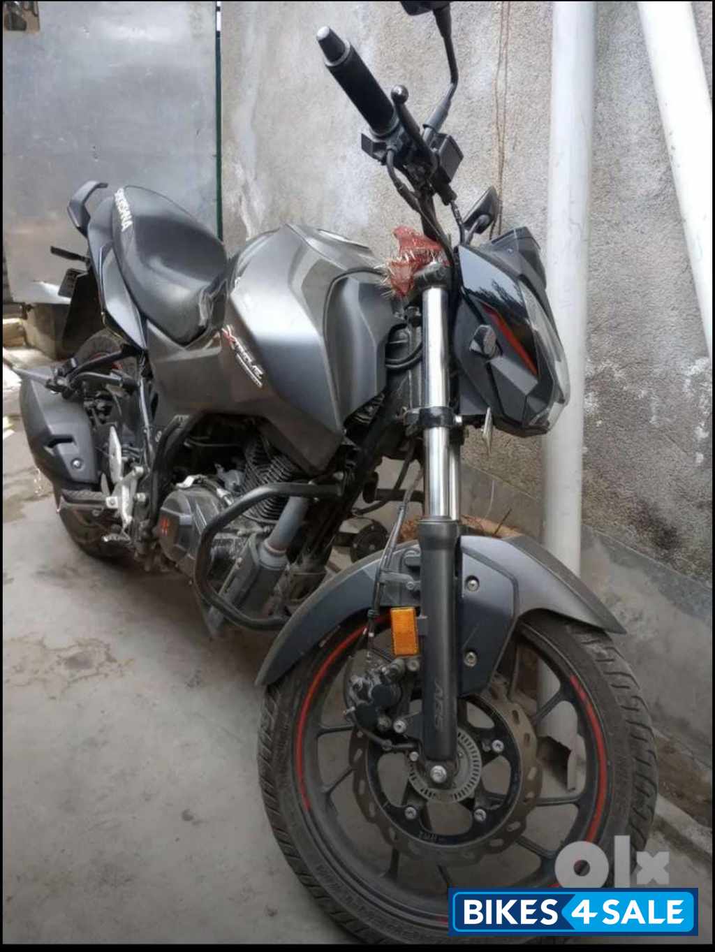 Hero Xtreme 160R Stealth Edition Hero Xtreme 160R Stealth Edition