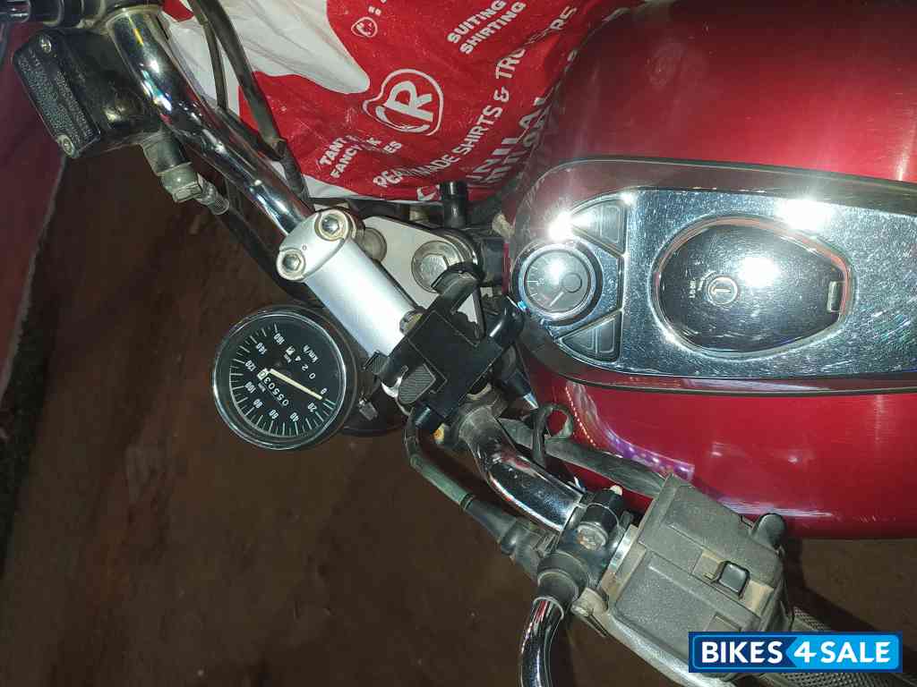 Bajaj Avenger 220 DTS-i Bajaj Avenger 220 DTS-i