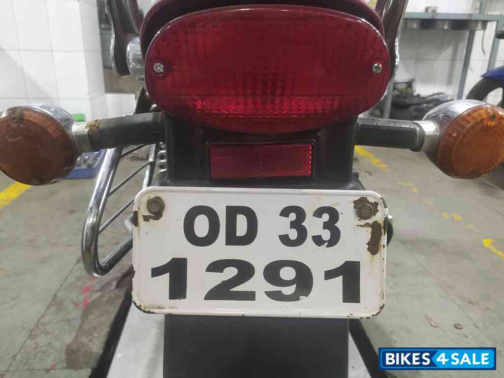 Bajaj Avenger 220 DTS-i Bajaj Avenger 220 DTS-i