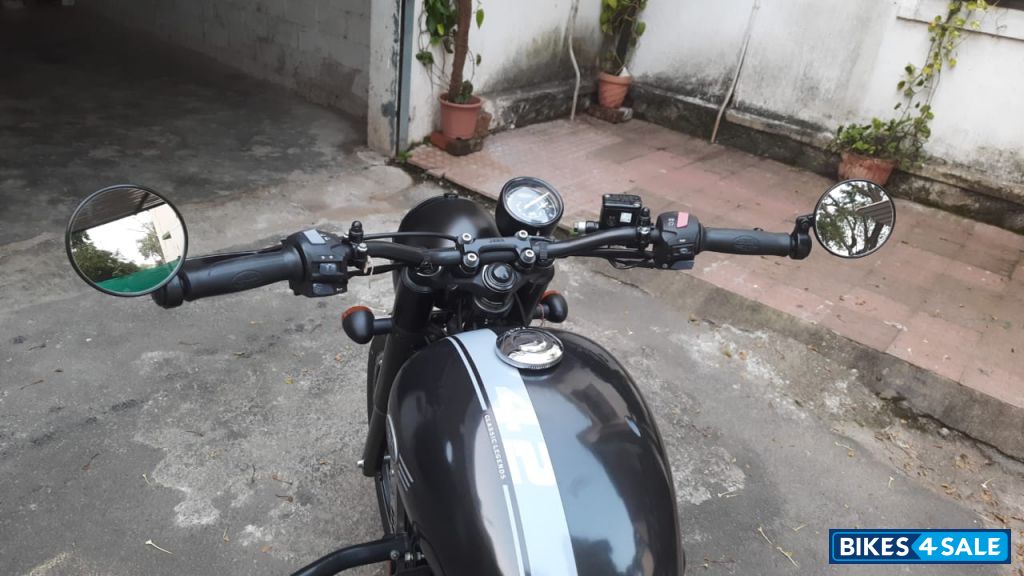 Jawa 42 Dual Channel ABS AllStar Black Jawa 42 Dual Channel ABS AllStar Black