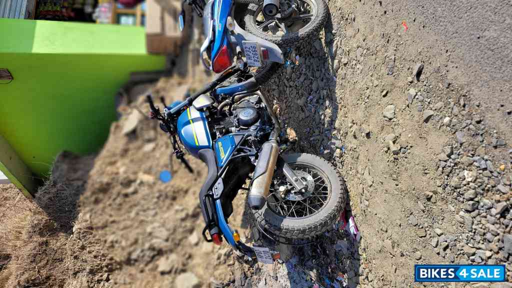 Royal Enfield Scram 411 Royal Enfield Scram 411