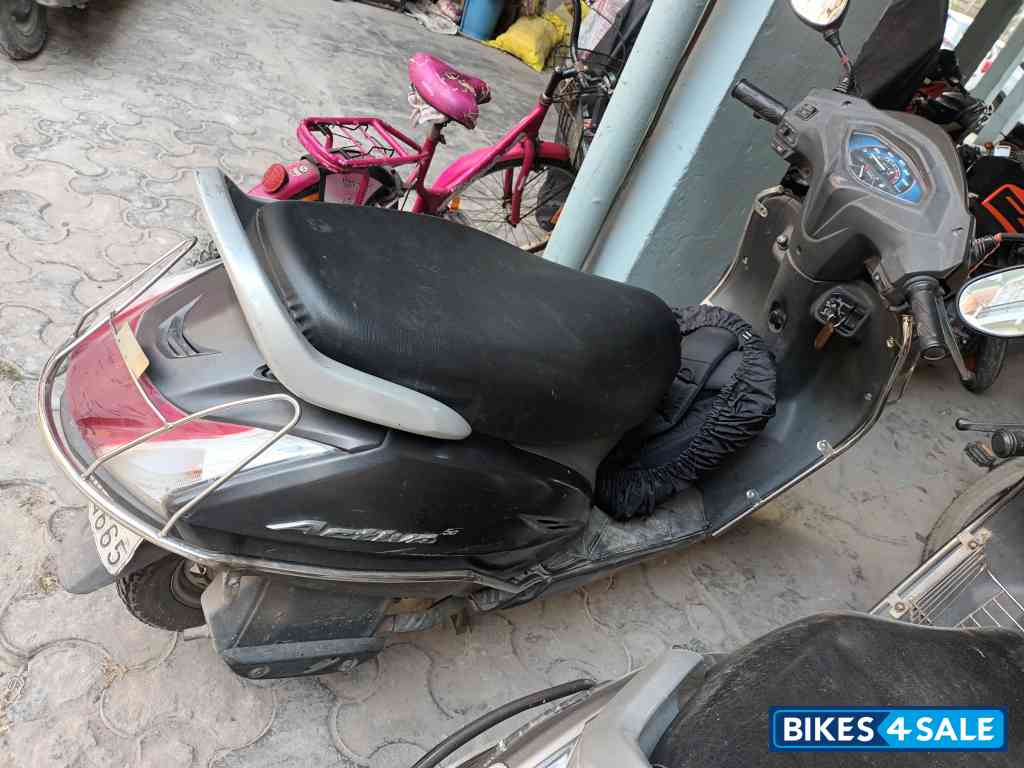 Gray Honda Activa 5G Gray Honda Activa 5G