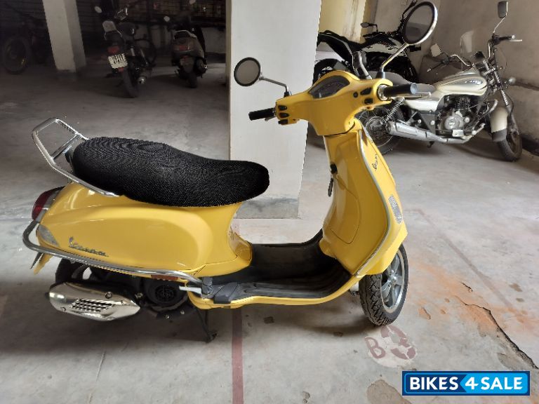 Vespa VXL 125 BS6 Vespa VXL 125 BS6