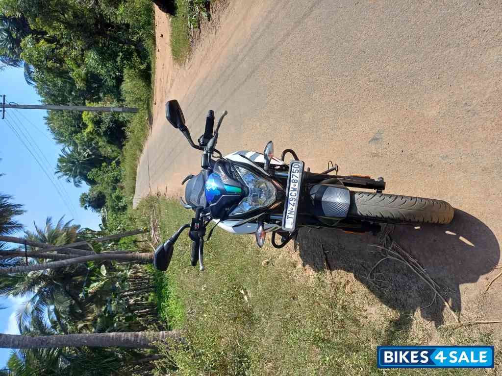 Bajaj Pulsar NS 200 BS6 Bajaj Pulsar NS 200 BS6