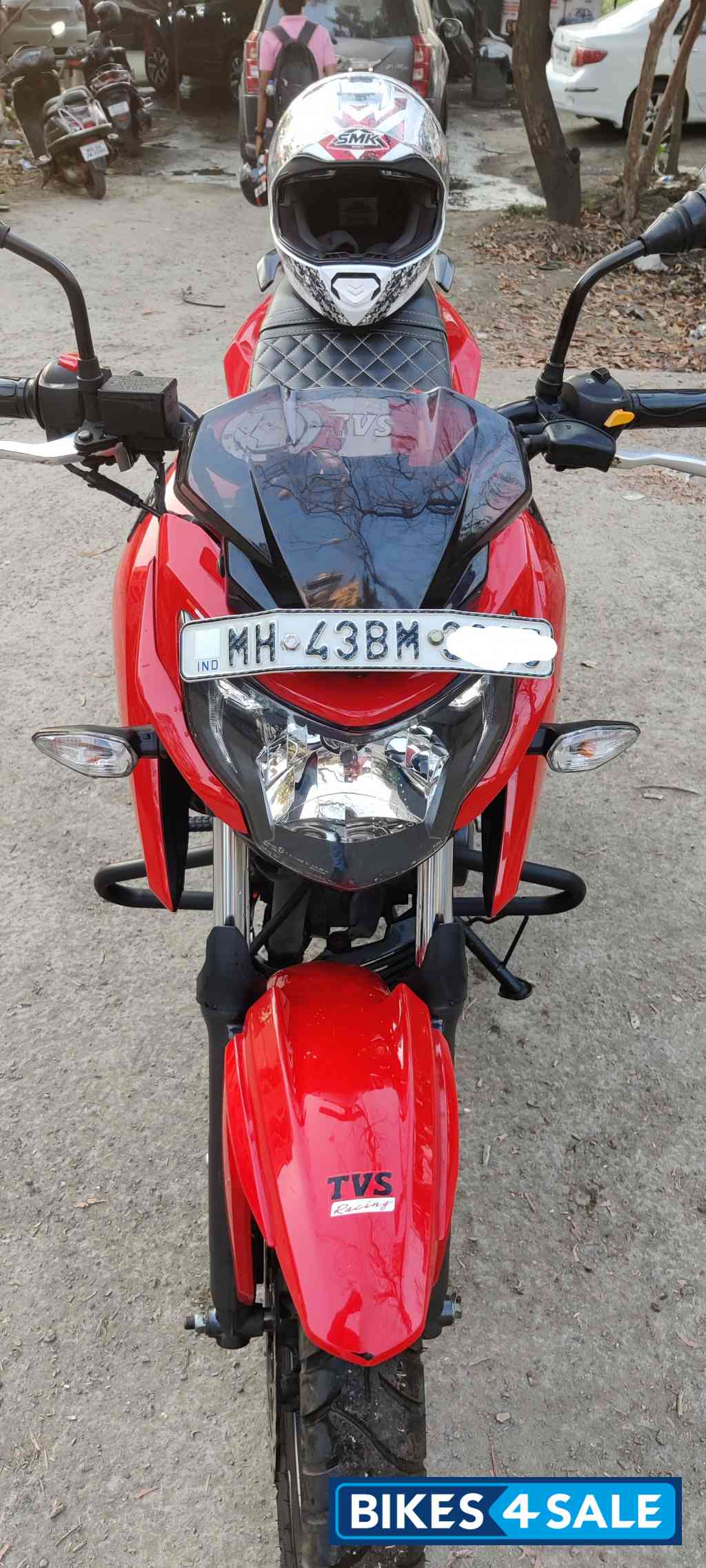 Red TVS Apache RTR 160 4V Red TVS Apache RTR 160 4V