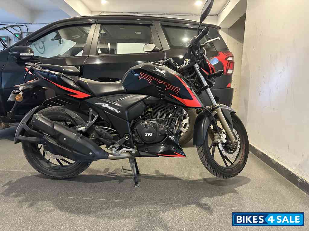TVS Apache RTR 200 4V TVS Apache RTR 200 4V