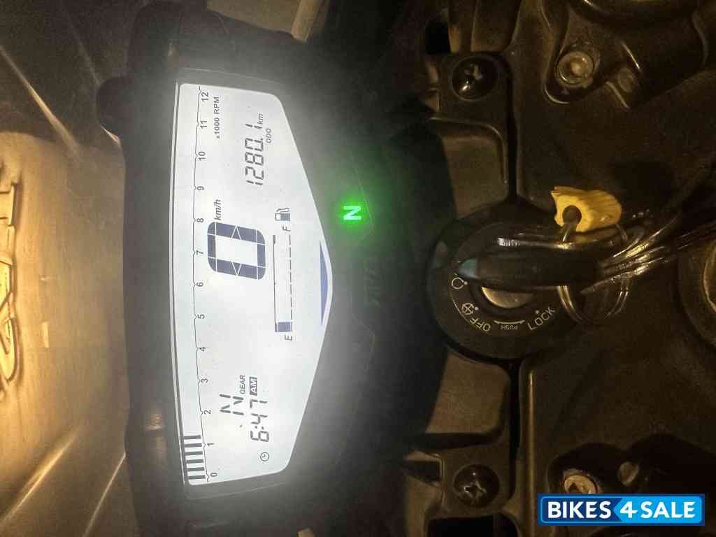 TVS Apache RTR 200 4V TVS Apache RTR 200 4V