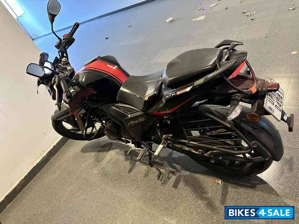 TVS Apache RTR 200 4V TVS Apache RTR 200 4V