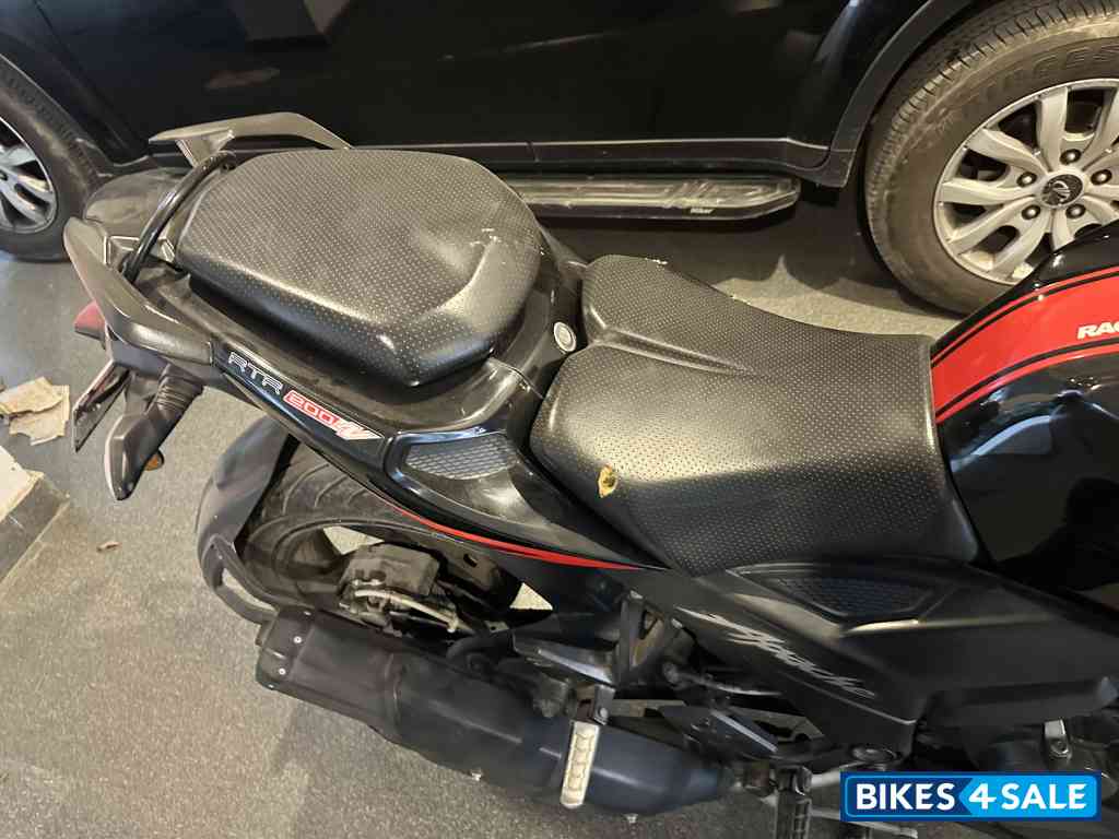 TVS Apache RTR 200 4V TVS Apache RTR 200 4V