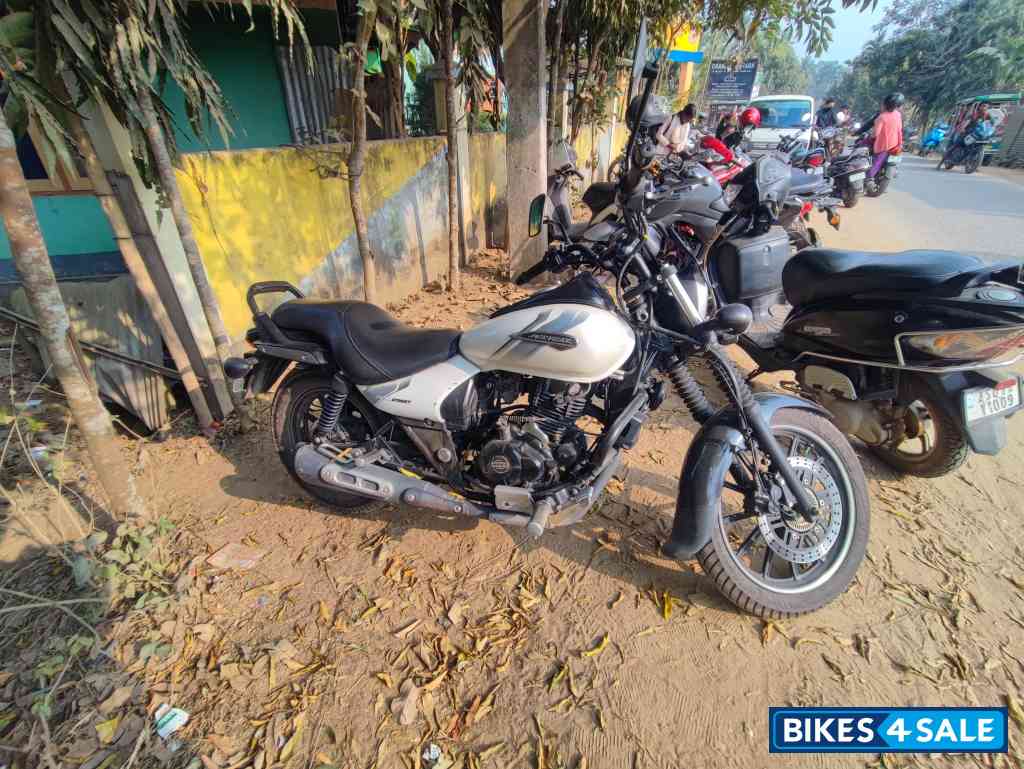 Bajaj Avenger Street 220 Bajaj Avenger Street 220