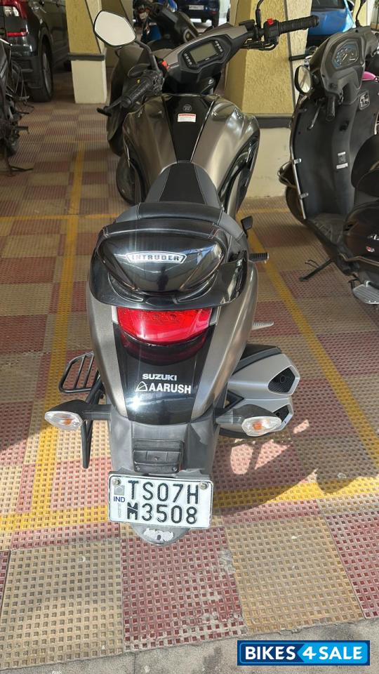 Grey Suzuki Intruder 150 Grey Suzuki Intruder 150