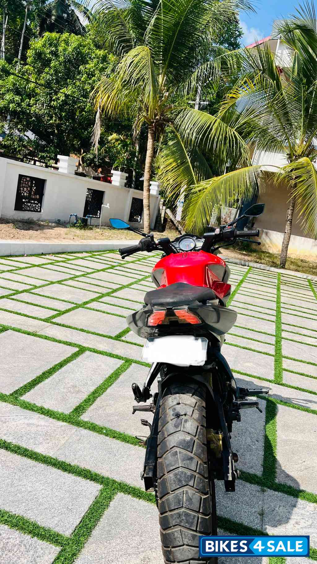 Bajaj Pulsar 200 NS Bajaj Pulsar 200 NS