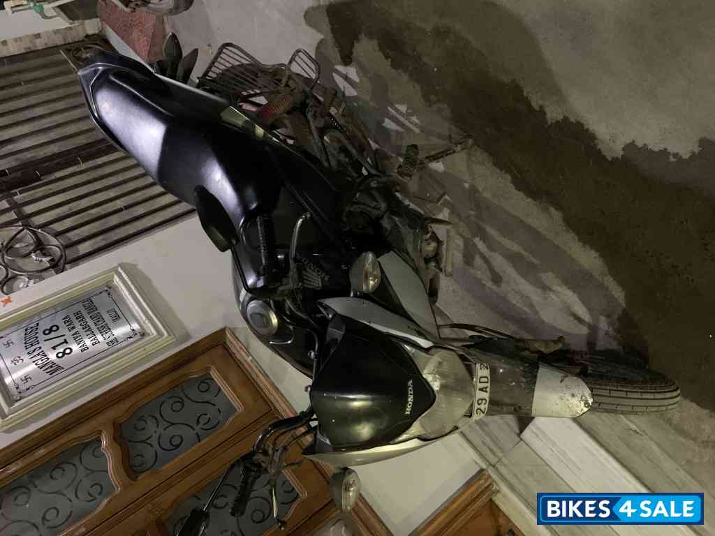 Dark Grey Honda CB Twister Dark Grey Honda CB Twister