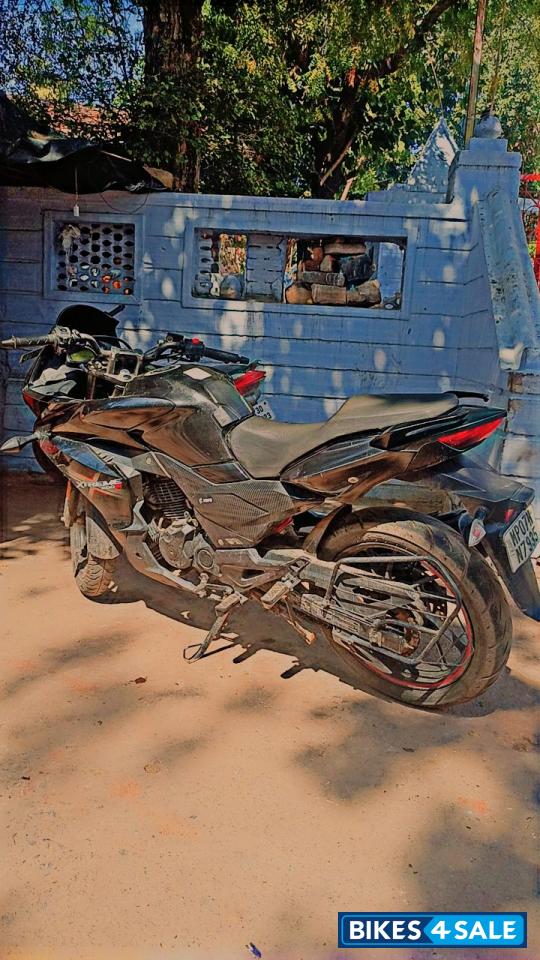 Black Hero Xtreme 200S 4V Black Hero Xtreme 200S 4V