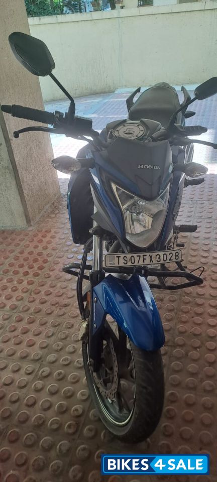 Honda CB Hornet 160R Honda CB Hornet 160R