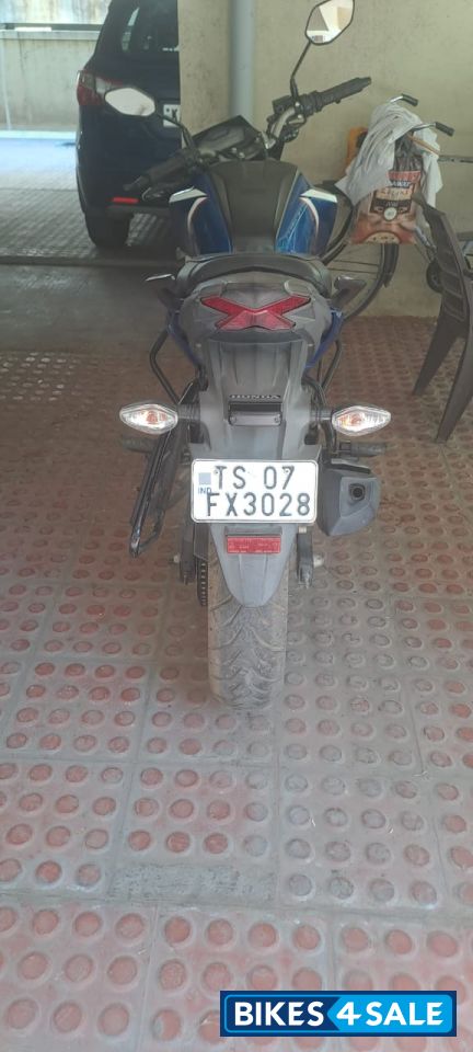 Honda CB Hornet 160R Honda CB Hornet 160R