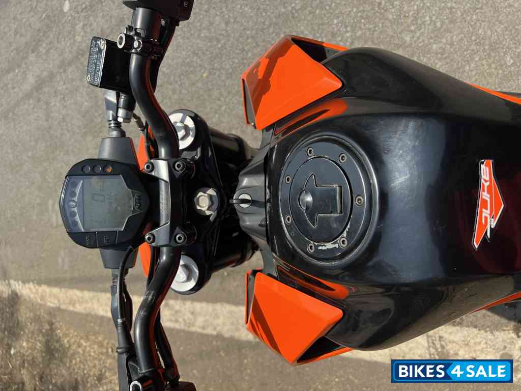 Electronic Orange KTM Duke 250 Electronic Orange KTM Duke 250