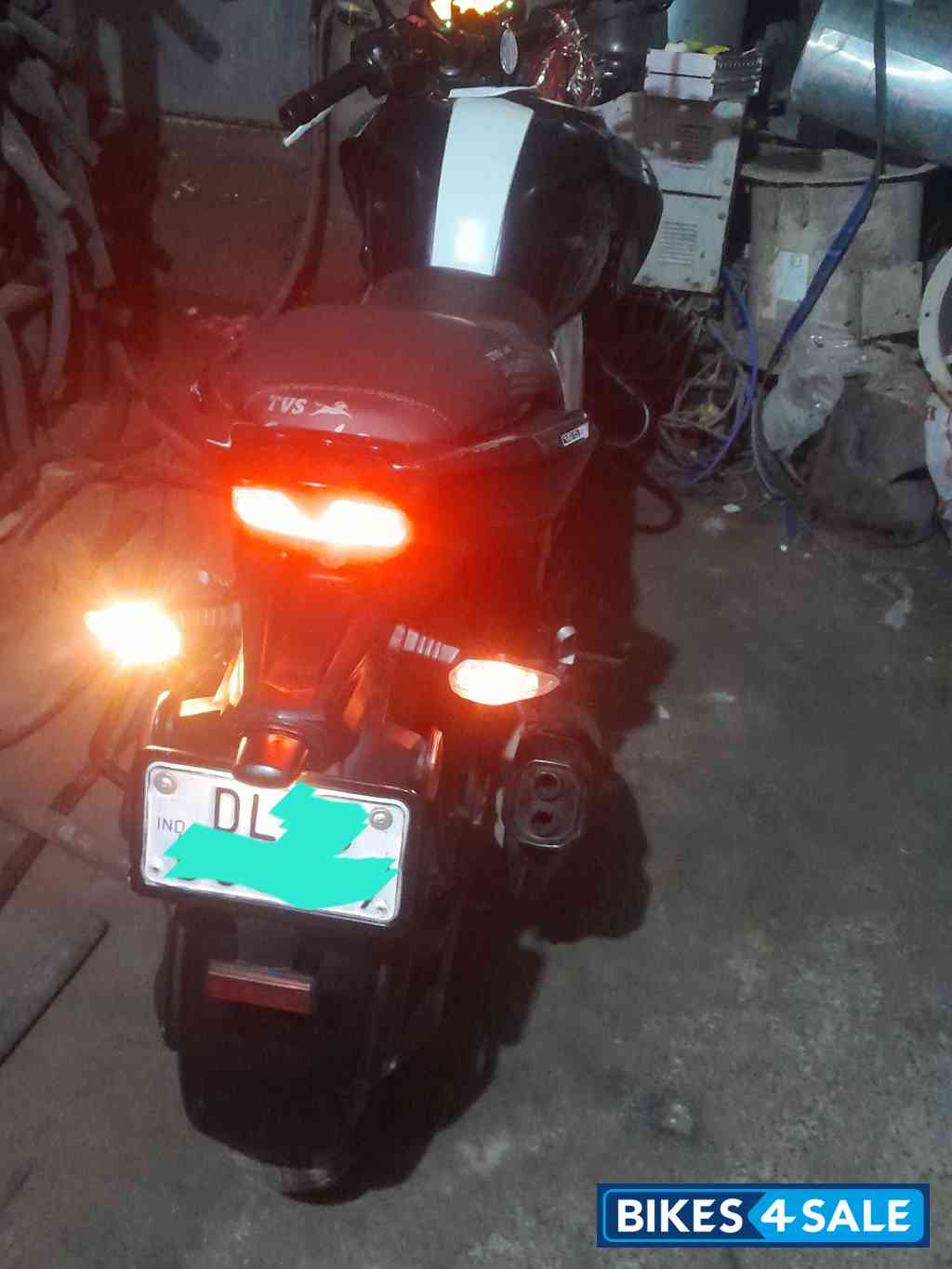 TVS Apache RTR 160 4V TVS Apache RTR 160 4V