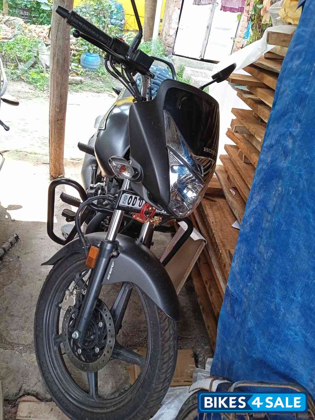 Gray Honda Unicorn 160 BS6 Gray Honda Unicorn 160 BS6