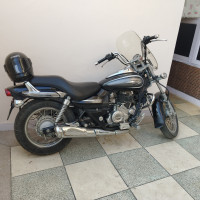Black Bajaj Avenger Cruise 220